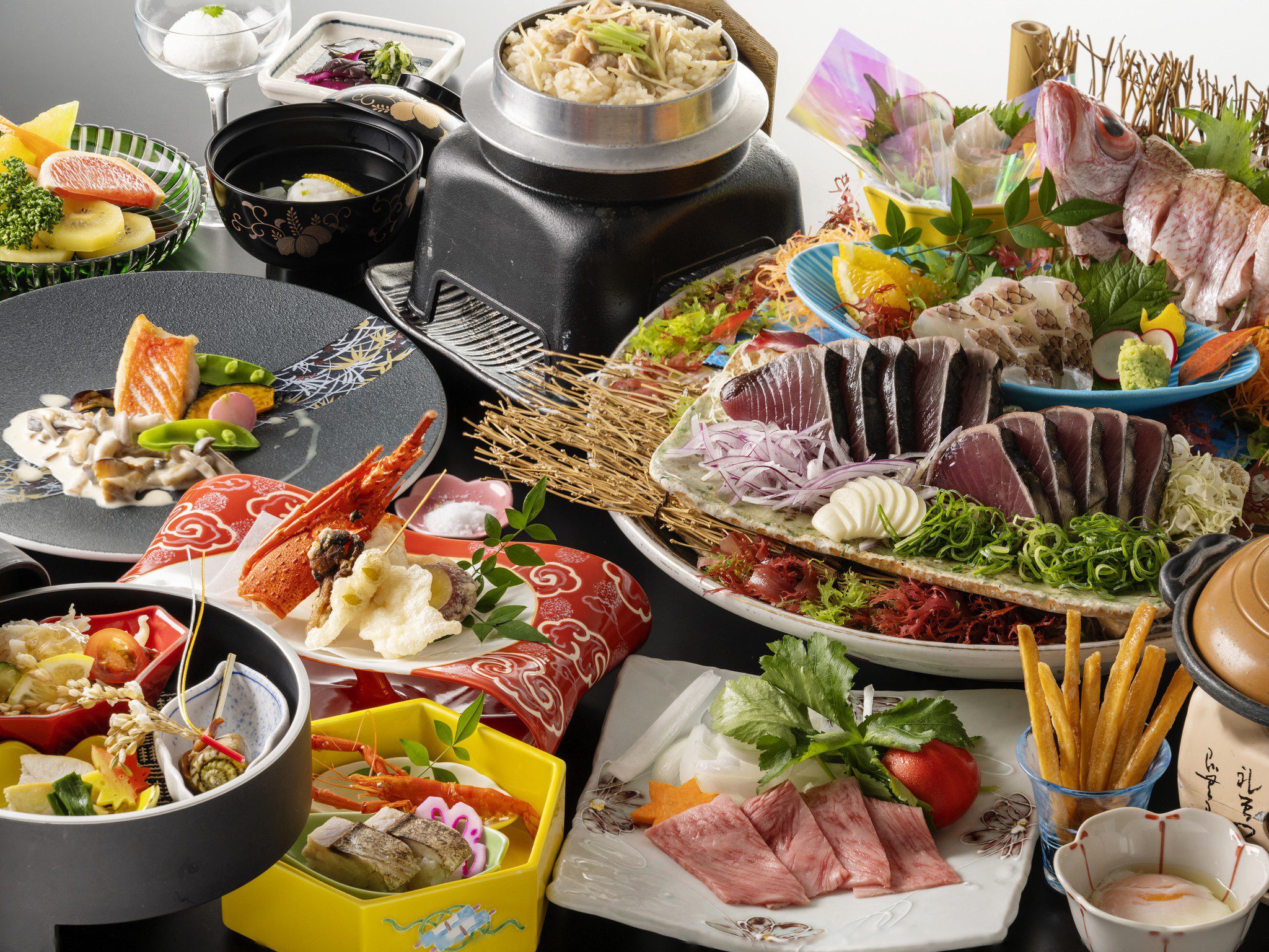 皿鉢料理と土佐風会席イメージ ※9月~11月の内容となります。