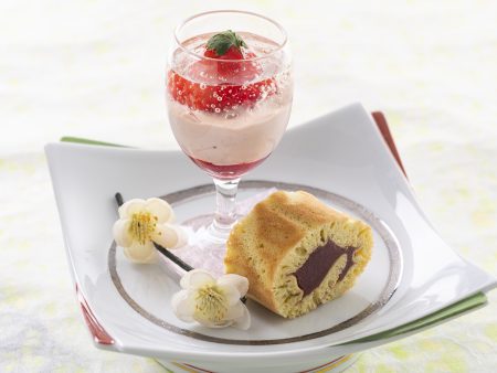 【デザート】春野町の郷土菓子のひとつ、とら巻を城西館パティシエが手作りした懐かしい味わいのデザート。