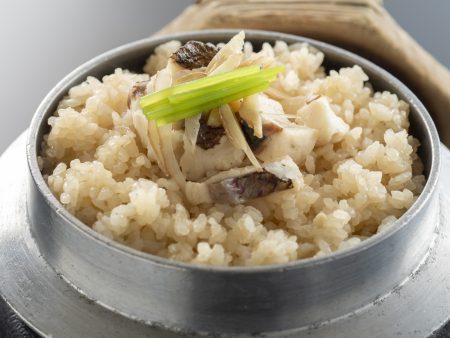 【釜飯】土佐生姜のシャキシャキ食感と香りが堪らない！鯛の身と一緒にホクホクに炊きあげた絶品釜飯