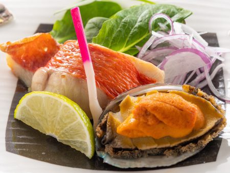 【金目鯛黒潮グリーンレモン焼き、鮑雲丹焼き】コリコリの鮑に金目鯛！贅沢食材を一皿で堪能