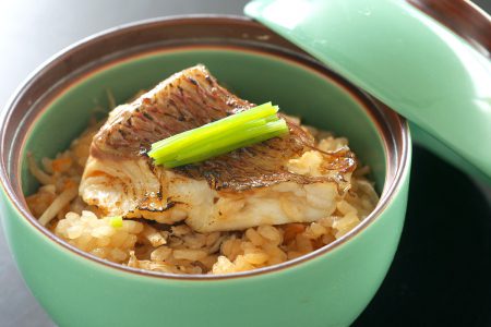 「御飯」鯛御飯、香の物