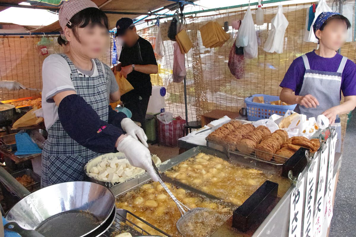 日曜市 木曜市 火曜市の朝市散策 観光案内 高知市上町 ホテル 城西館